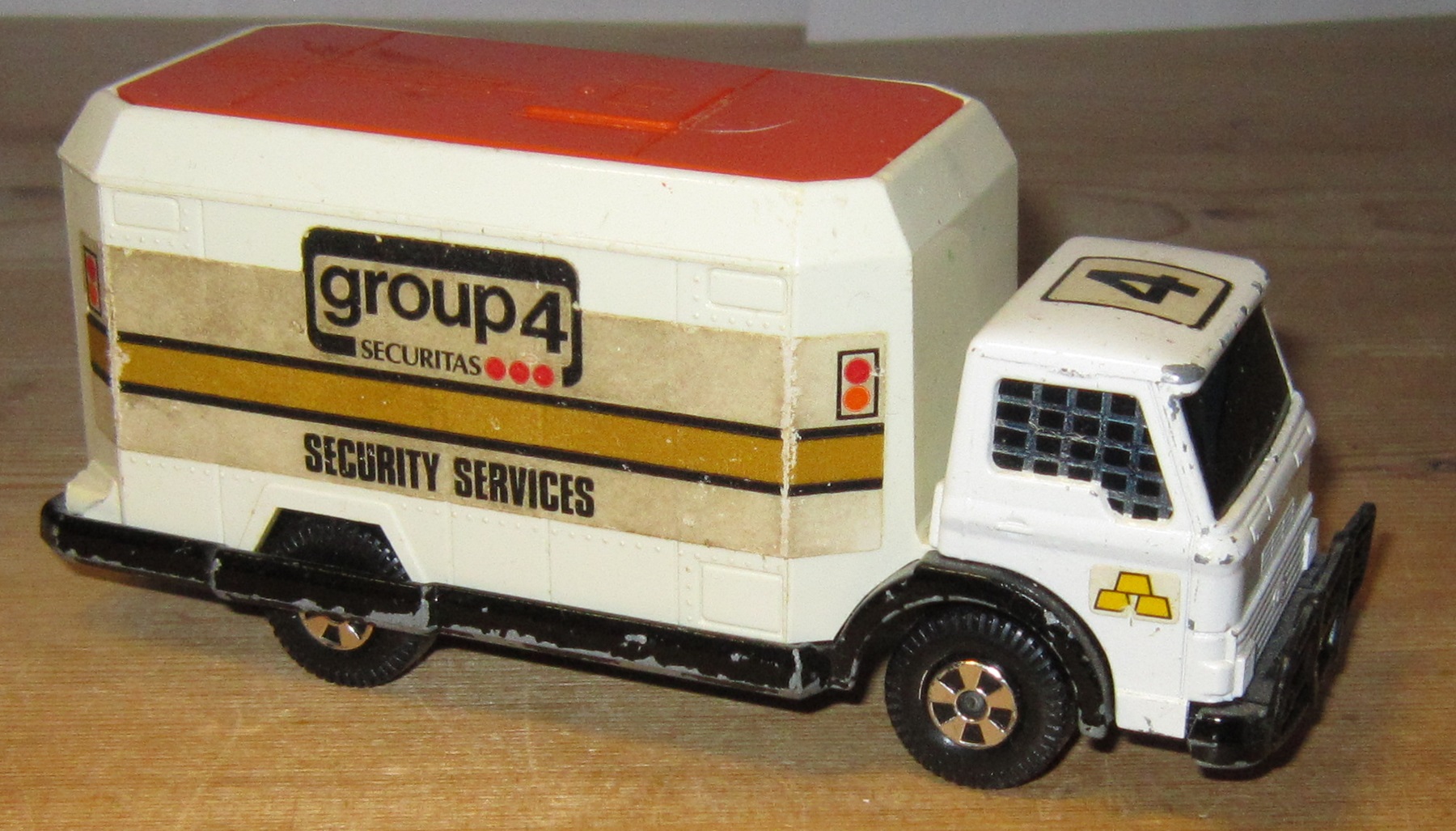 0050 Super Kings Security truck