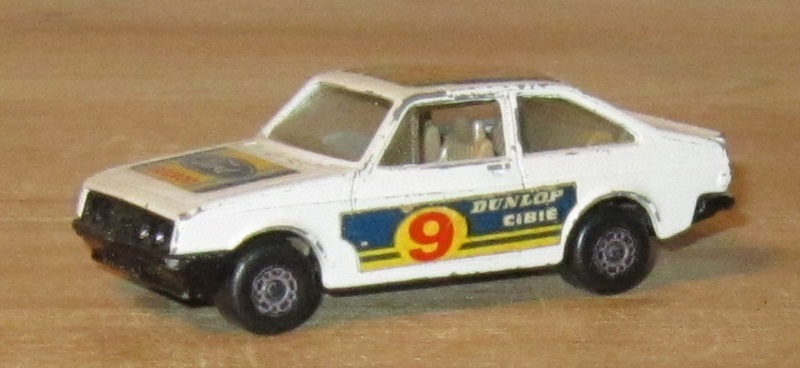 0110 Ford Escort RS2000