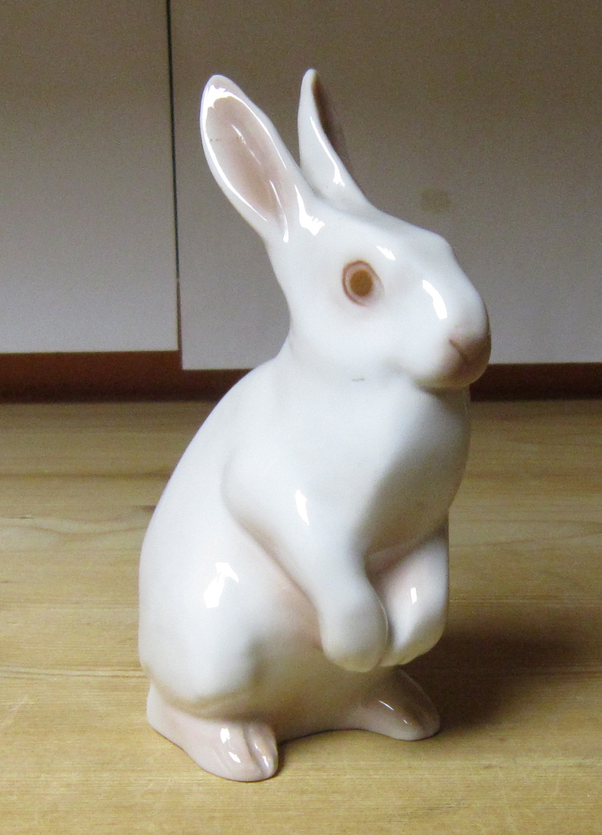 0030 B&G Hvid kanin