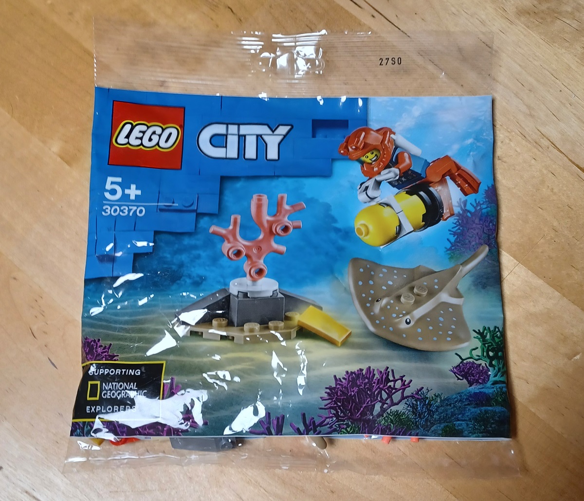 0100 Lego City 30370