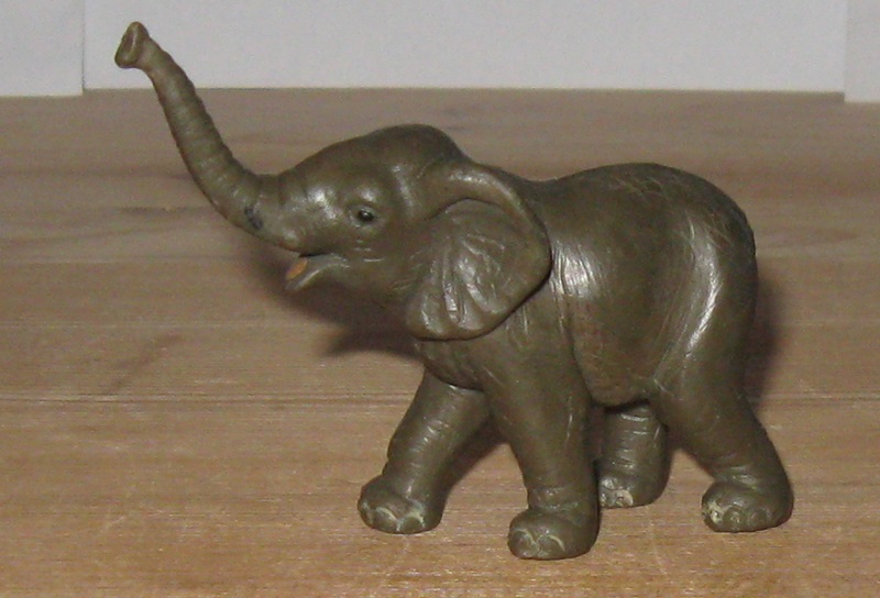 0015 Elefant unge