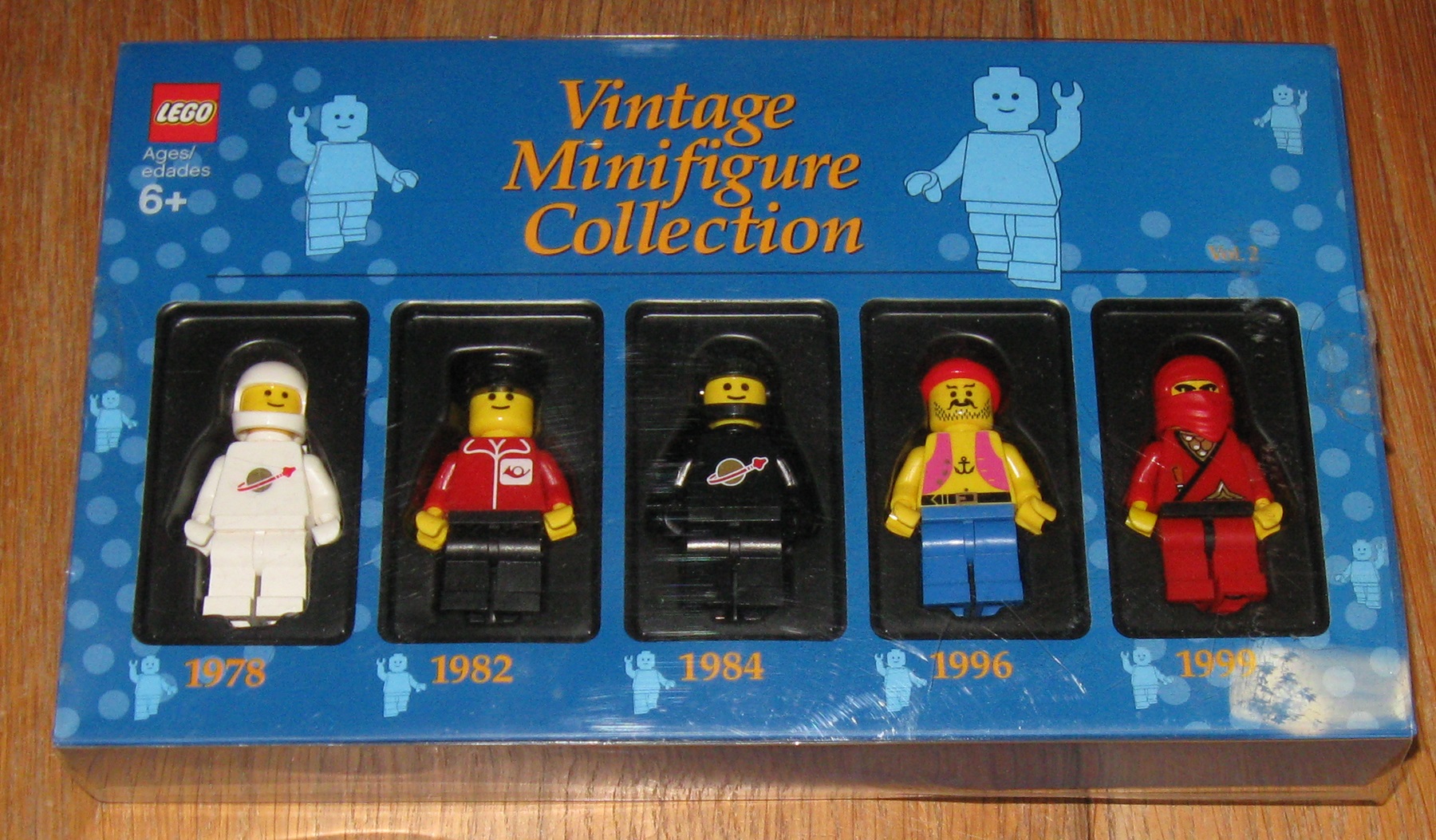 0005 Lego Vintage Minifigure Collection Vol. 2