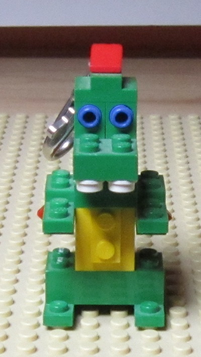 0070 Lego nøglering