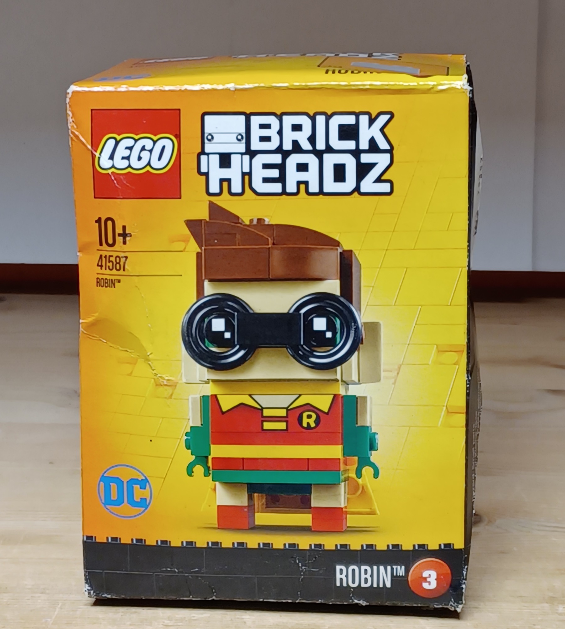 0010 Lego Brick heads 41587