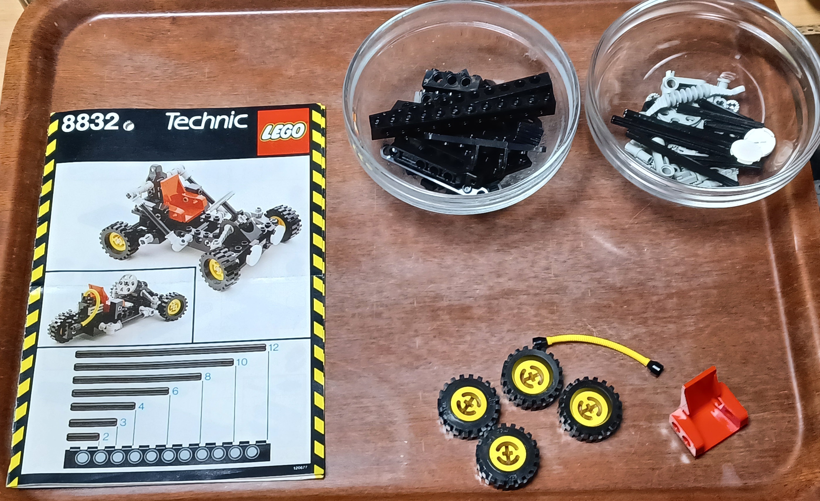 0010 Lego technic 8832