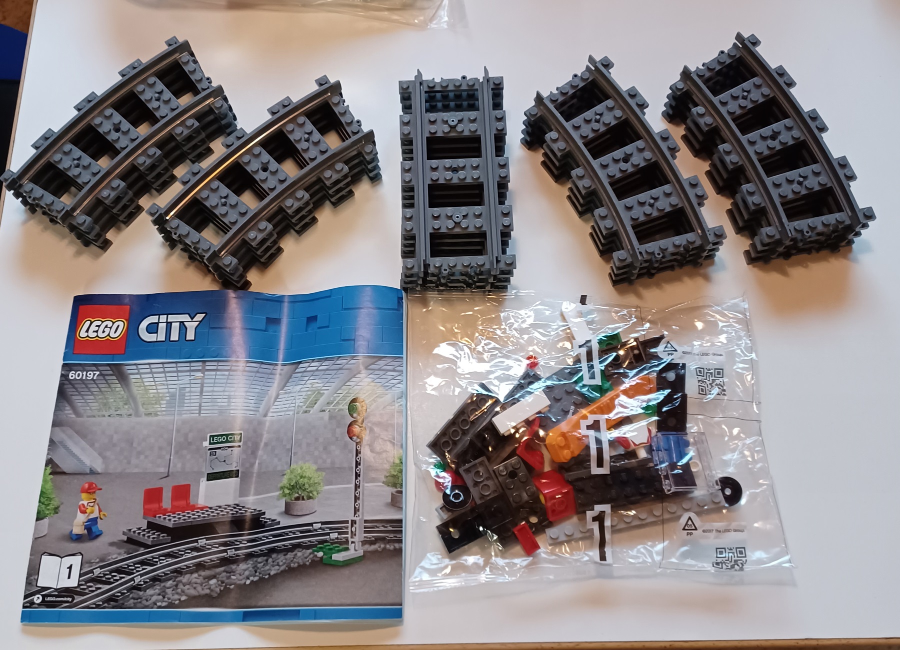 0010 Lego 60197 (1)