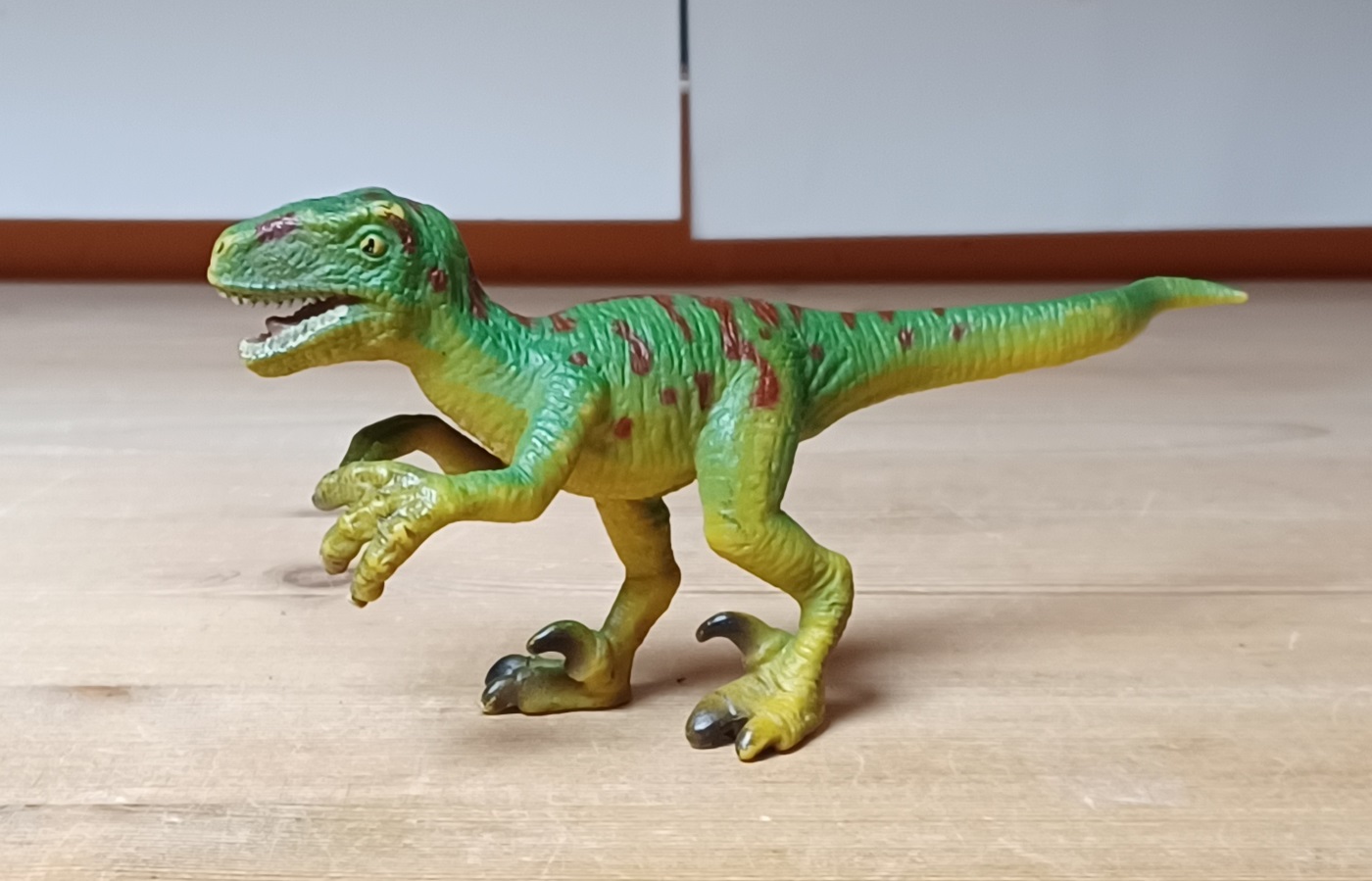 0100 Velosiraptor