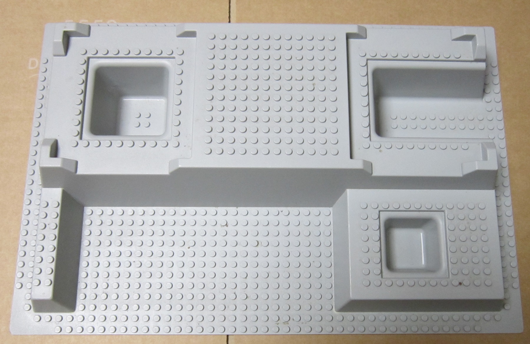 0200 Lego forhøjet grundplade (1 mm)